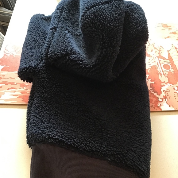 Sweater - Picture 5 of 5